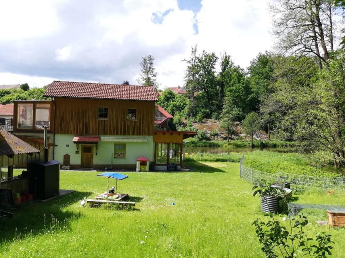 Und Sommerhaus Unter Der Burg *