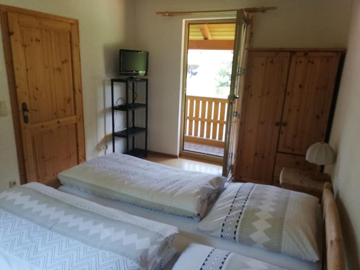 Und Sommerhaus Unter Der Burg Apartment